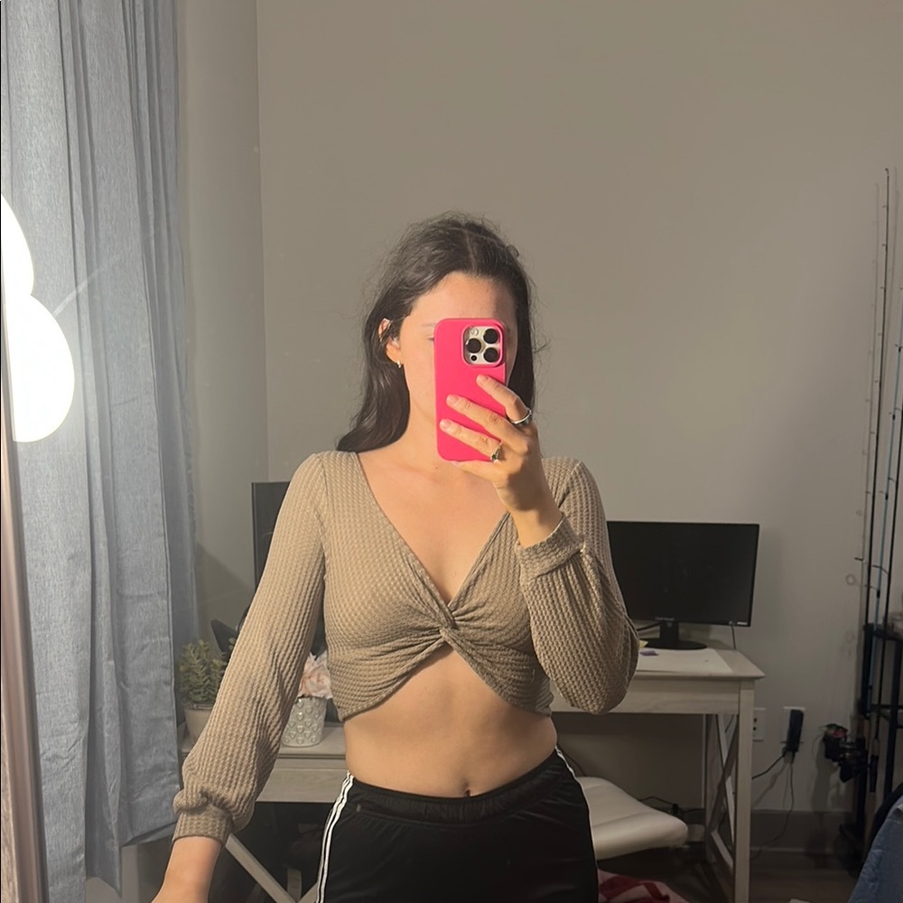 SHEIN Tan 3/4 Sleeve Tie Front Crop Top